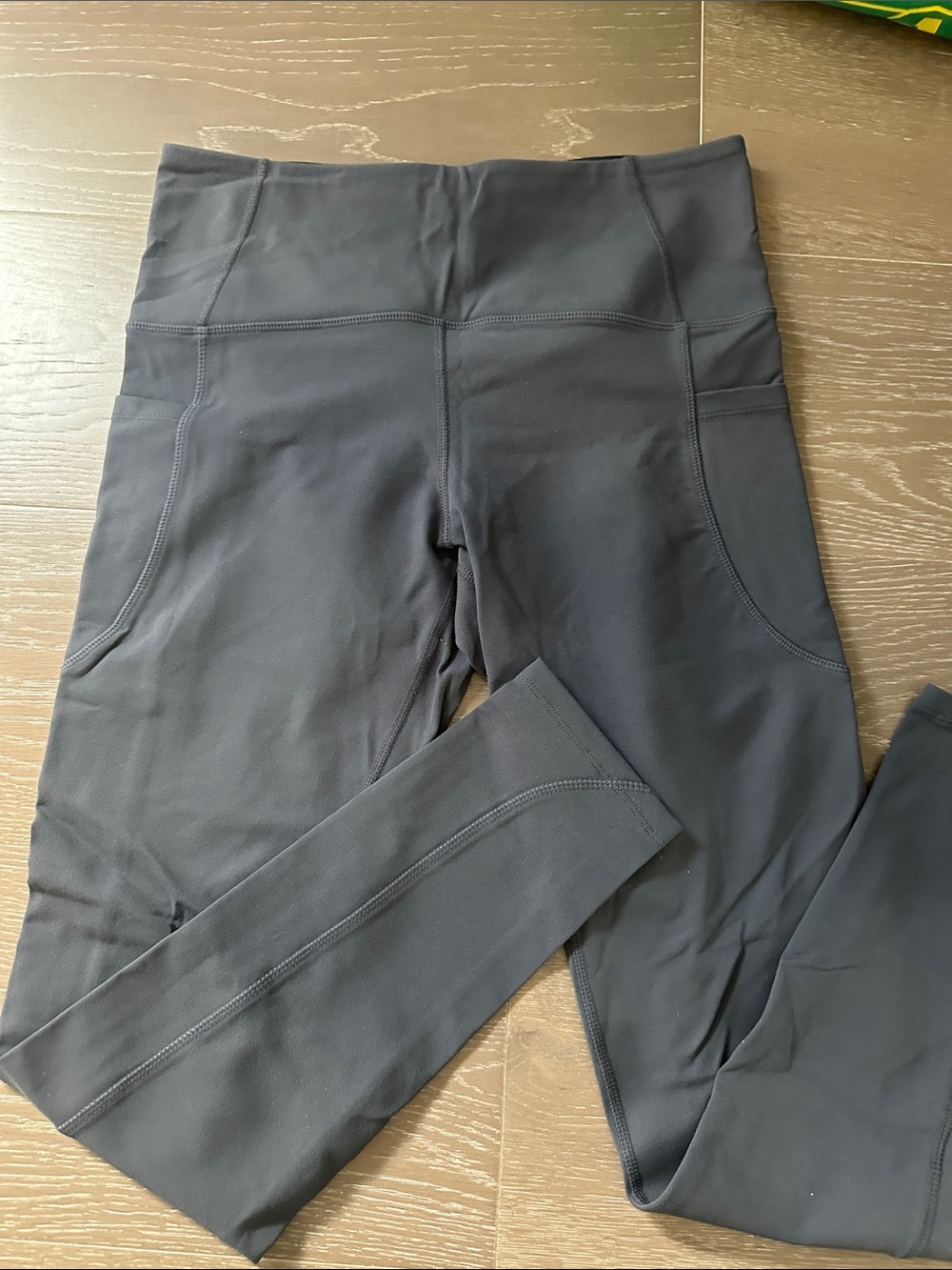 Tuff Athletics Performance Leggings Size Medium